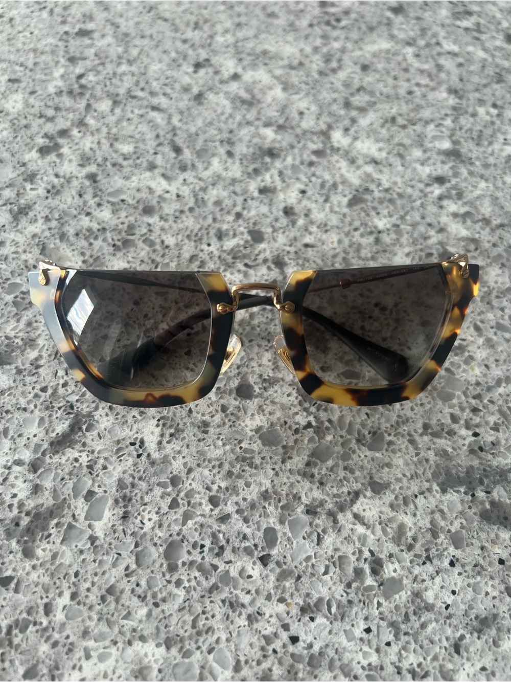 Authentic Vintage Miu Miu Rasoir MU 12QS Cat-eye Tortoiseshell Sunglasses